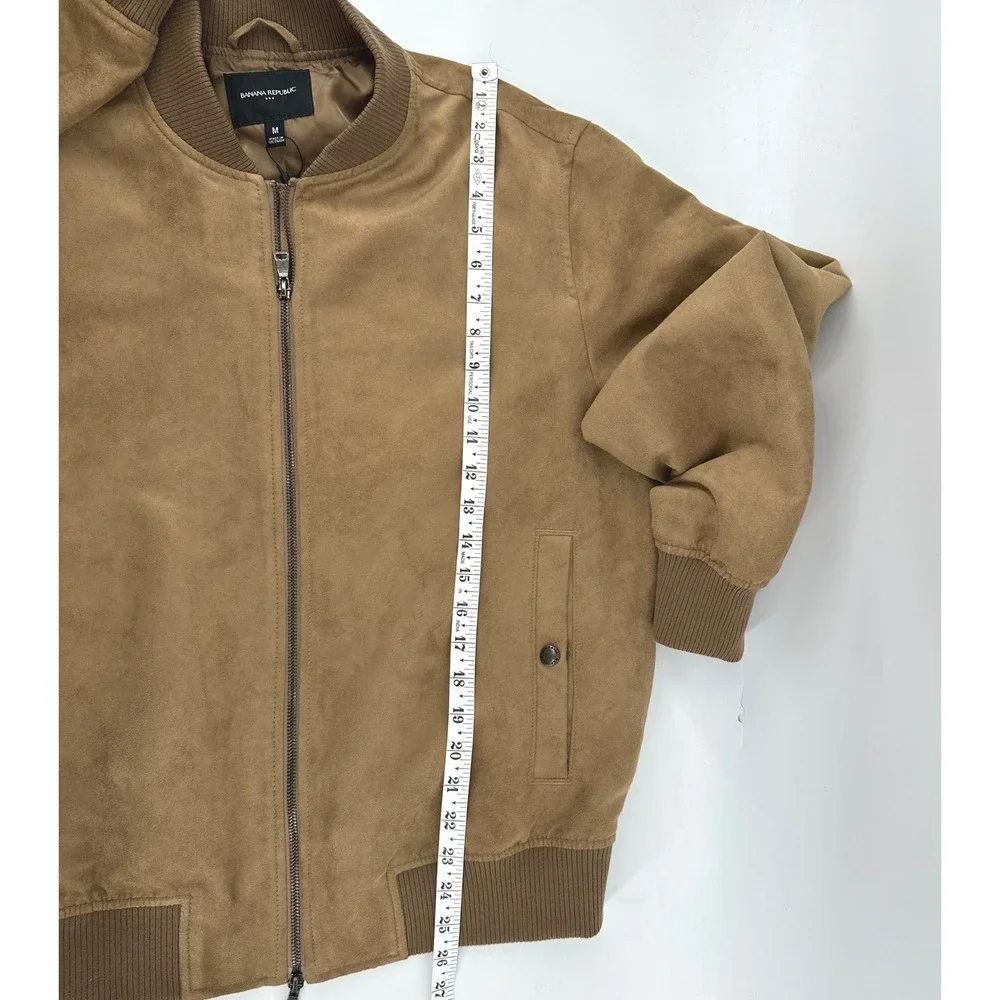 Banana Republic brand banana